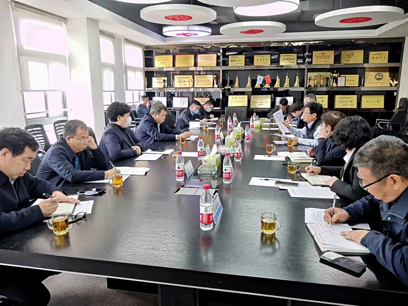 新鄉(xiāng)市人大副主任、高新區(qū)黨工委書(shū)記翟洪凱到天豐綠色裝配集團(tuán)調(diào)研